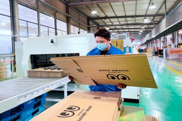 助力守“滬”，同心抗“疫”|  平湖景包高質、保量趕制上海民生保障物資的配套紙箱