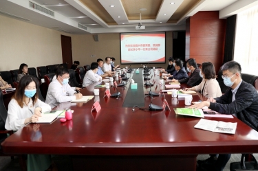 嘉興市委常委、統戰部部長李小平一行蒞臨景興紙業調研指導